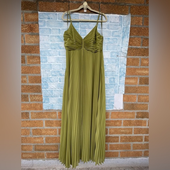 Diane von Furstenberg Pleated Strap Irma Dress size 16 - Picture 5 of 17